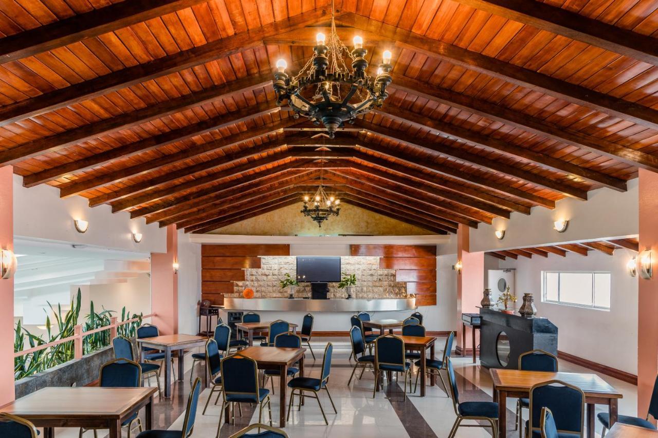 Hotel Libertador Loja Extérieur photo