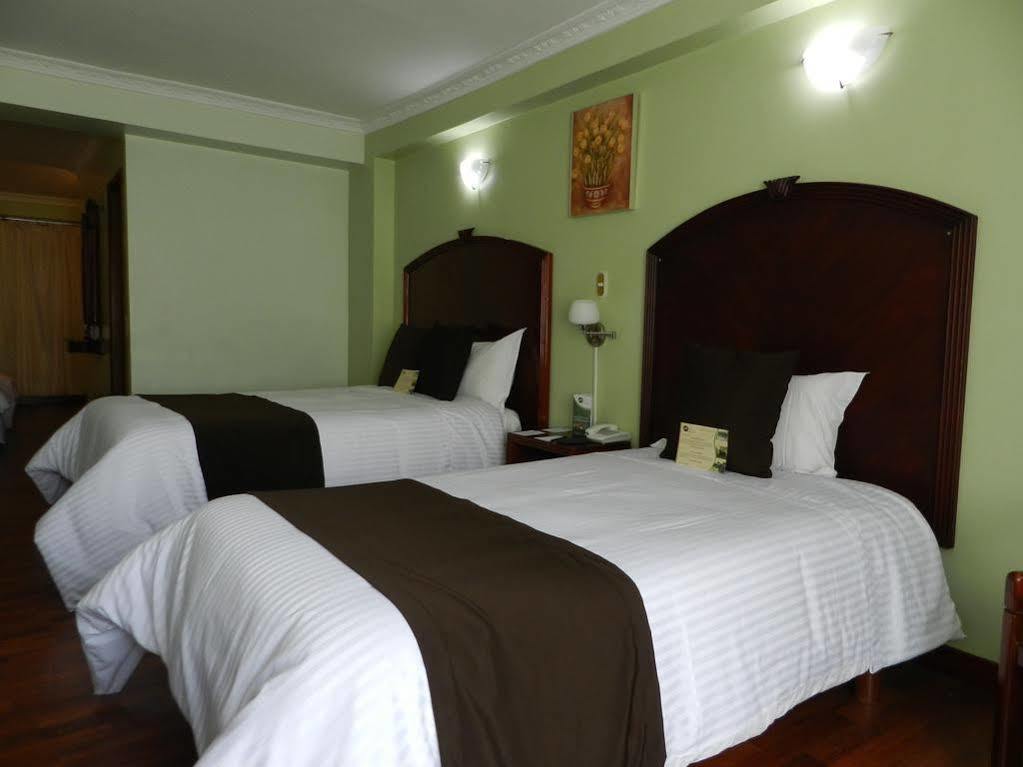 Hotel Libertador Loja Extérieur photo