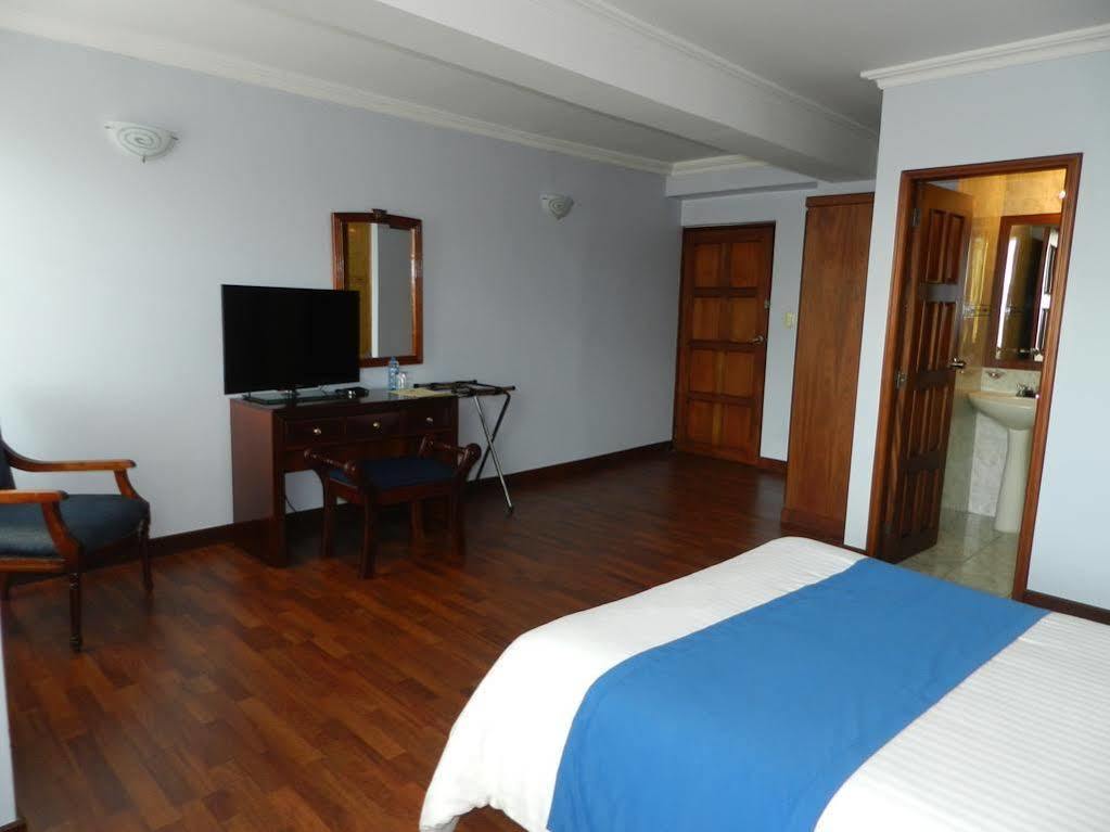 Hotel Libertador Loja Extérieur photo