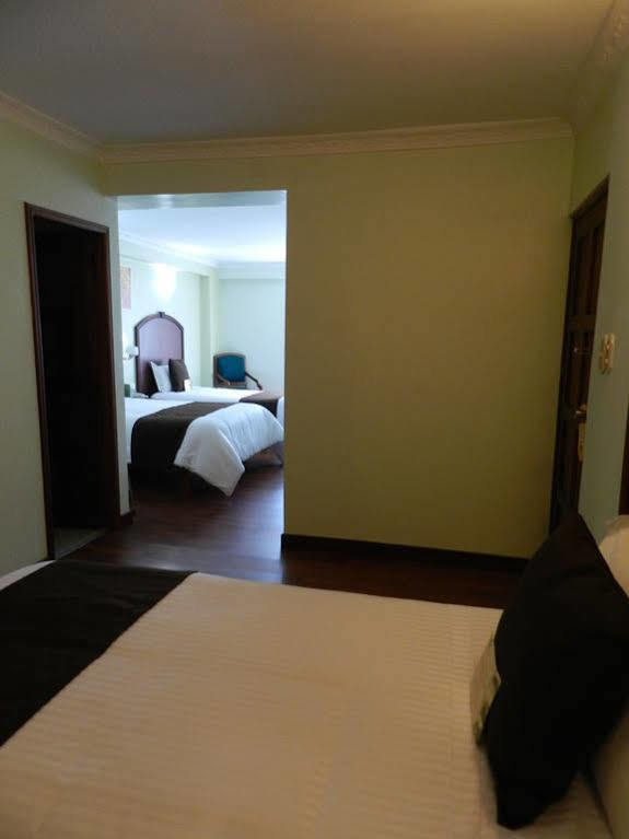 Hotel Libertador Loja Extérieur photo